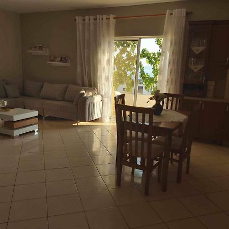 White Panorama Apartment Sarandë Eksteriør bilde